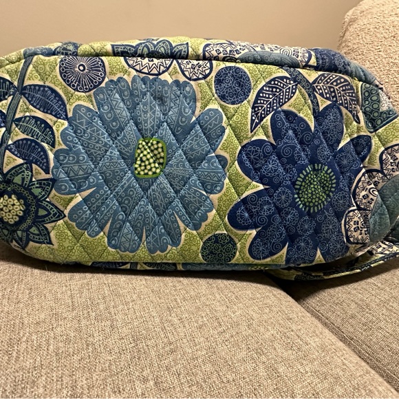 Vera Bradley Medium Sized Tote Bag - Picture 3 of 7